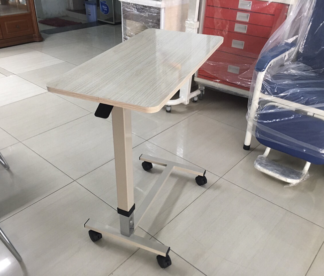 Bàn Ăn Di Động Cho Người Bệnh an02