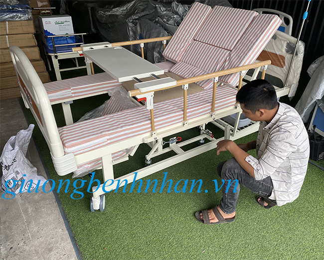 giuong-benh-nhan-tach-lam-xe-lan-3