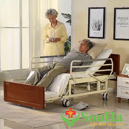 Giường bệnh nhân 4 tay quay đa năng có tốt không?