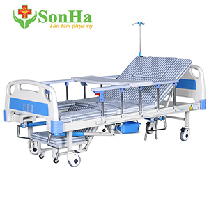 Giường Bệnh Nhân 4 Tay Quay Nakachi NC-04TC